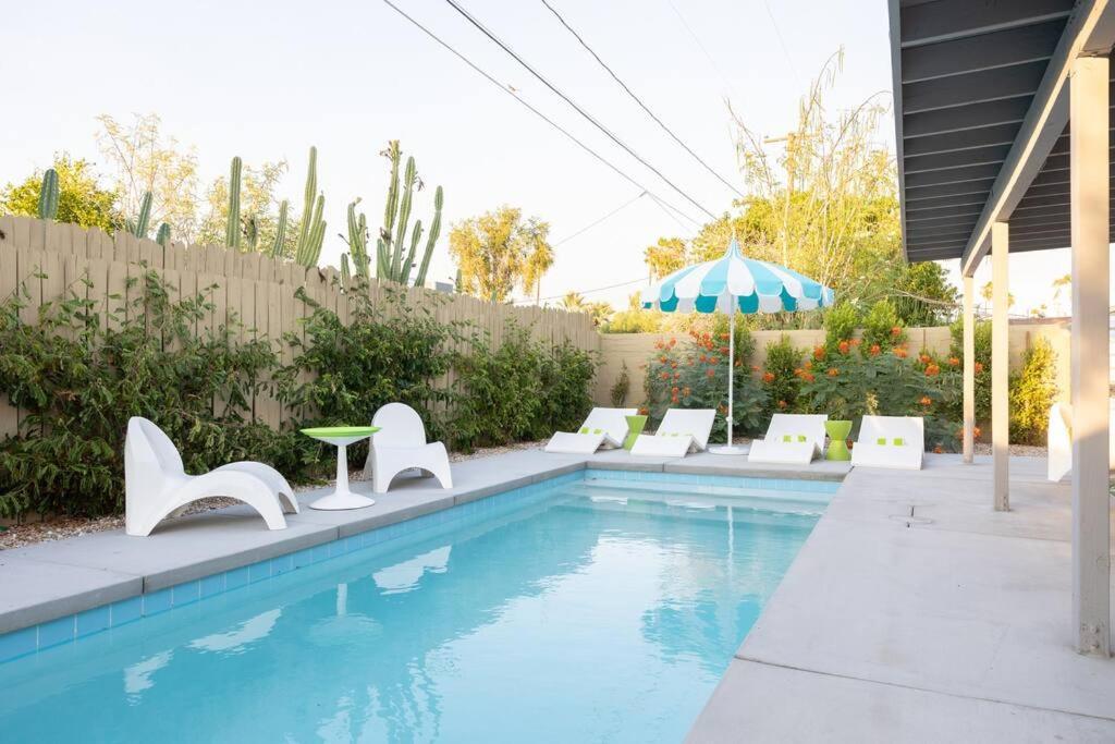 Casa Palmina An Mcm Oasis Villa Palm Springs Exterior photo